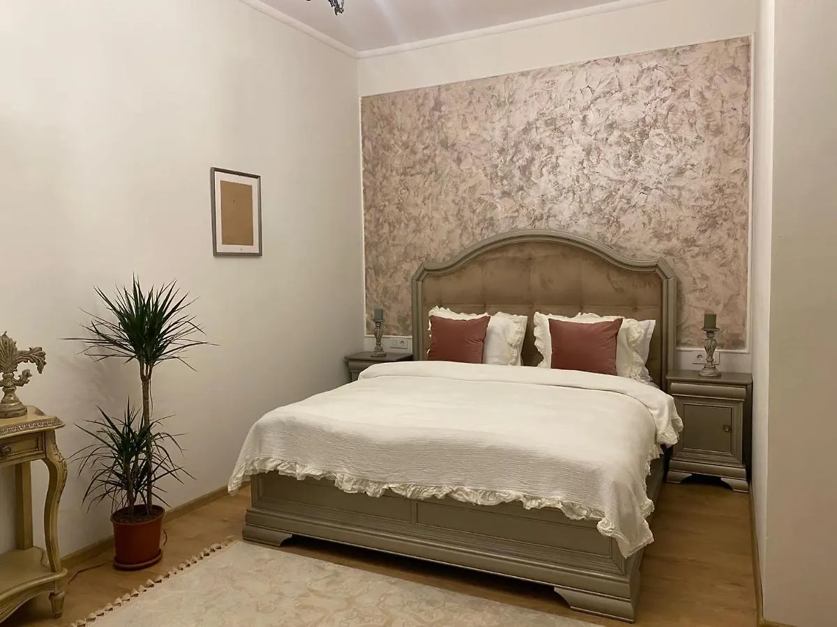 C-Entral Boutique Apartman Bukarest